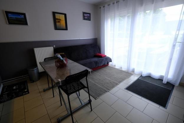 Logement Entre Chambord Et Le Zoo De Beauval Apartment Contres  Bagian luar foto